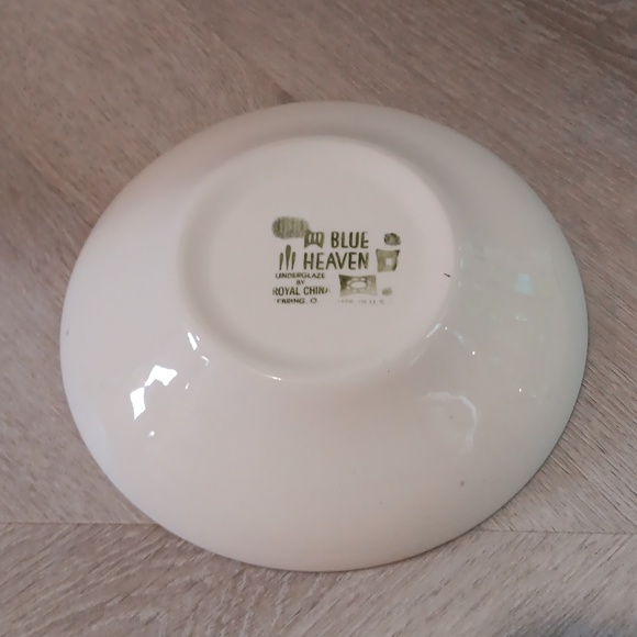 Vintage Royal China Blue Heaven Pattern Single Shallow Bowl - Picture 2 of 10